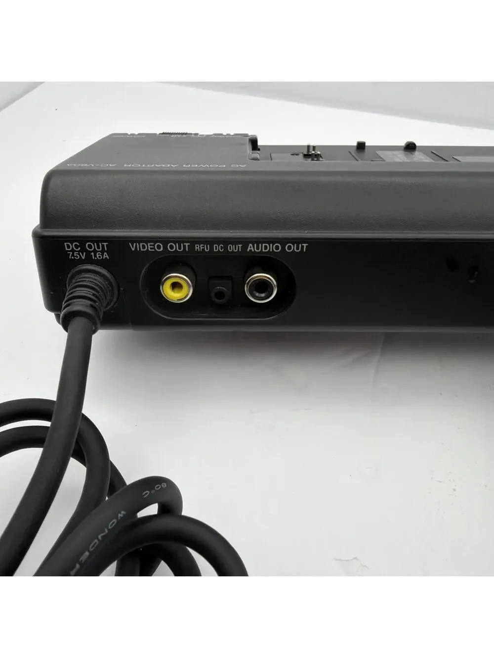 Genuine Sony Handycam Video8 AC-V60 AC Power Adapter & Battery Charger TESTED